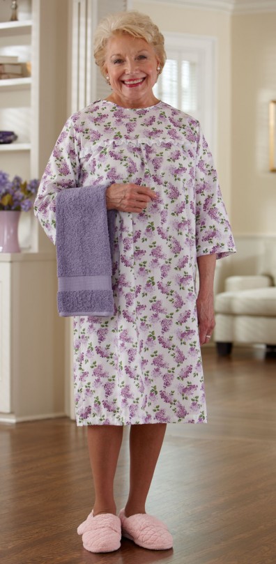 Women’s Adaptive Snapback Gowns